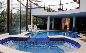 Hotel Meson De Los Virreyes